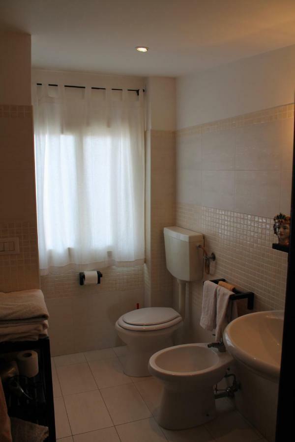 B&B Triskeles Джардіні-Наксос Екстер'єр фото