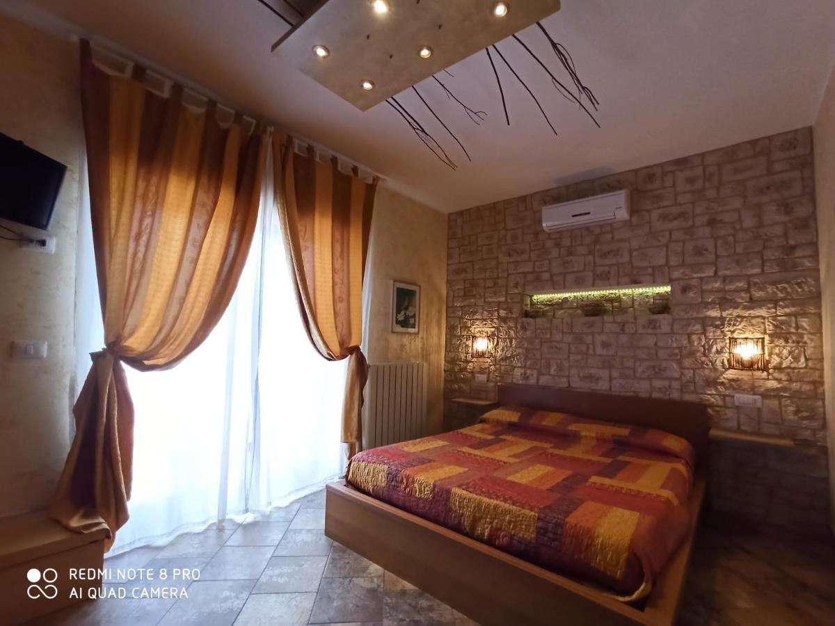 B&B Triskeles Джардіні-Наксос Екстер'єр фото